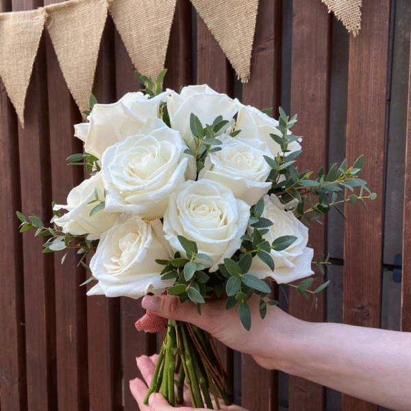 White Roses: Flowers Bouquet